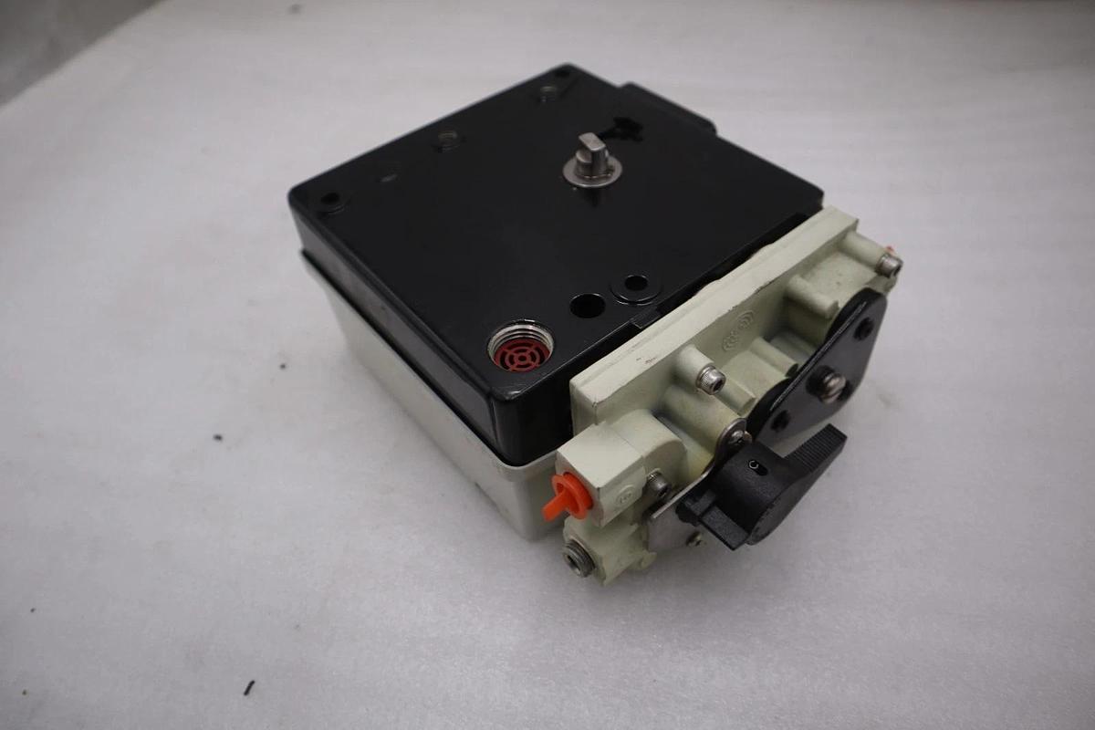 Used ABB AV2321030 Pneumatic I/P Positioner 150 PSI MAX - STOCK GF446