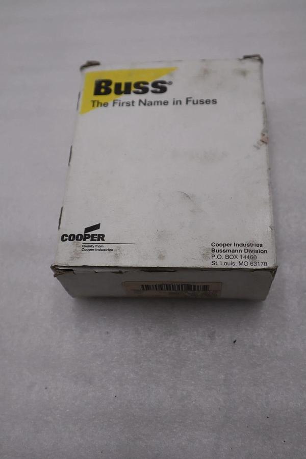 Used BOX OF 10 Bussmann Fusetron FRS-R-8/10 Dual Element Time Delay Fuse - STK 5841A