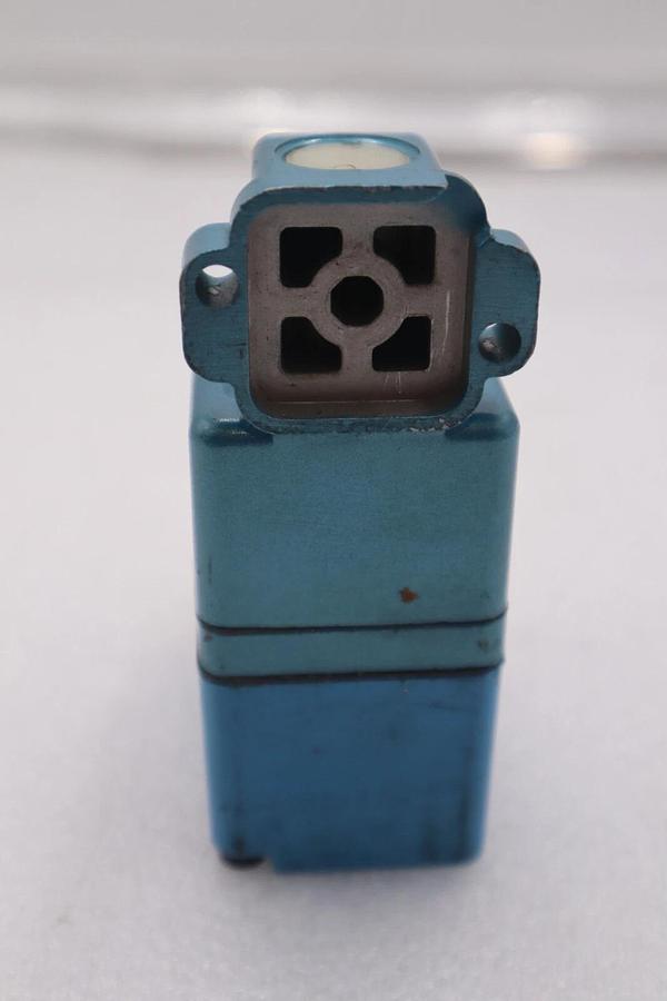 MAC 260B-527AAAG SOLENOID VALVE VAC TO 150 PSI 24 VDC NEW STOCK #K-1069A