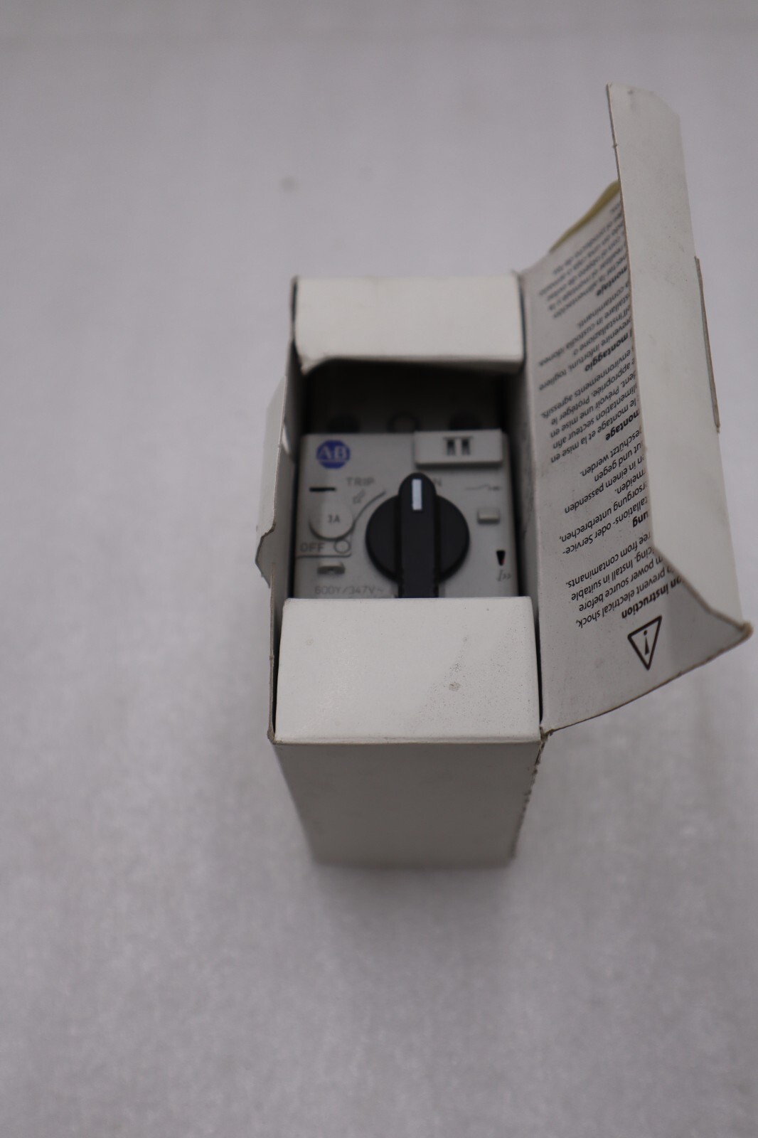 NEW ALLEN BRADLEY 140U-D6D2-B30 MOLDED CASE CIRCUIT BREAKER D-FRAME STOCK H279A