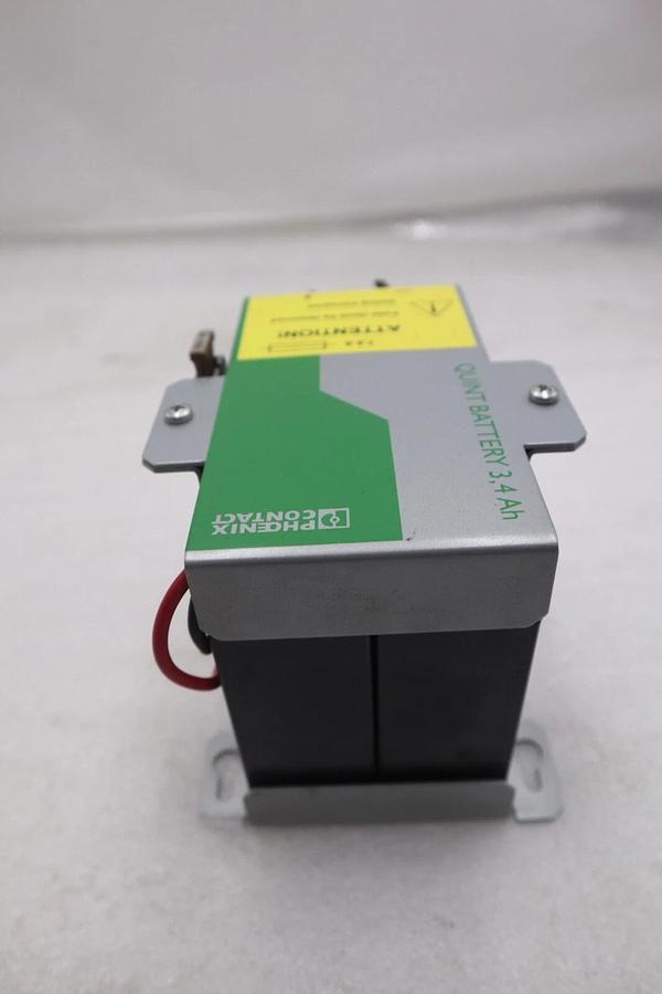 Used PHOENIX CONTACT SN 30114117202 QUINT BATTERY 24 DC 3-4 AH #L-729A