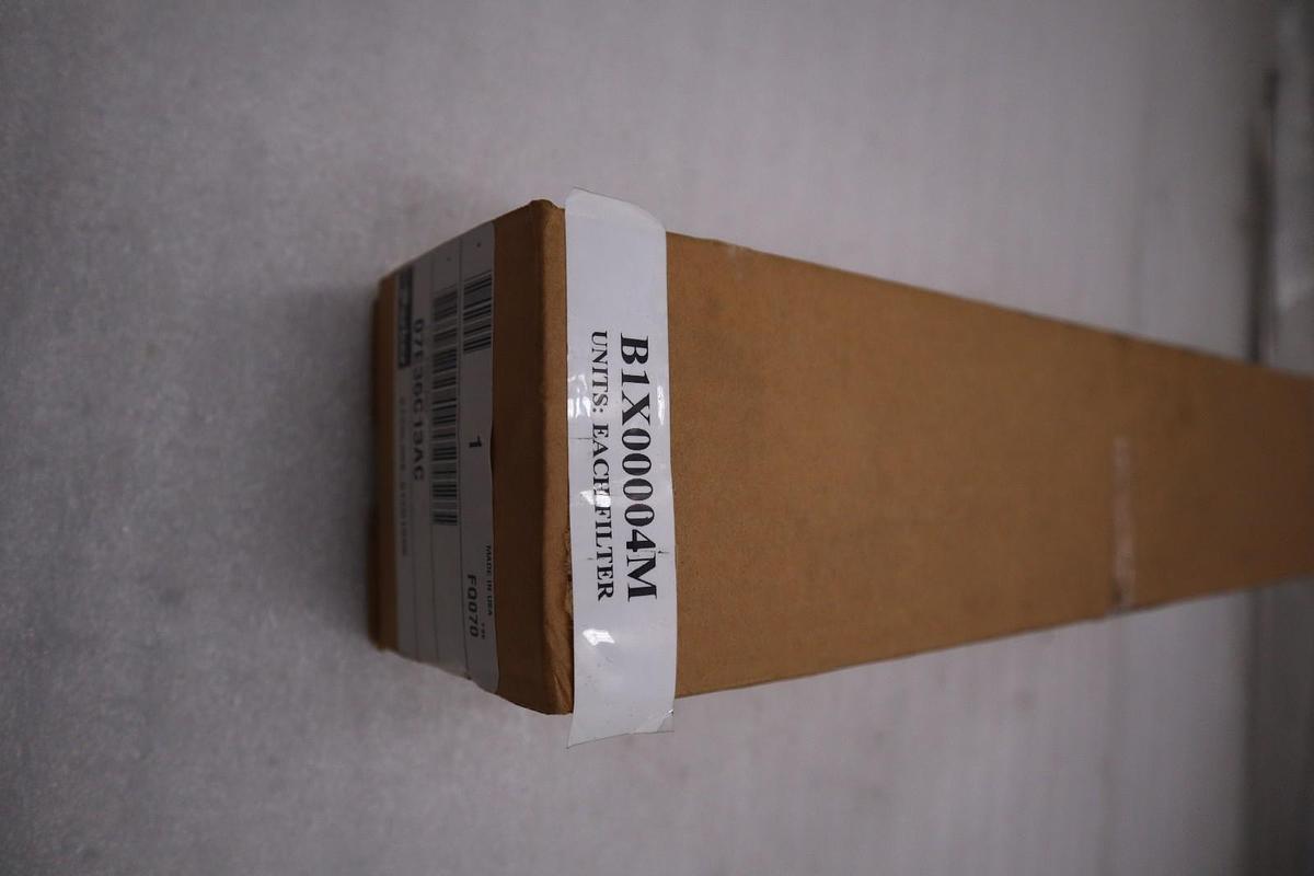 PARKER 07E36C13AC PNEUMATIC REGULATOR NEW IN BOX STOCK GF-1423