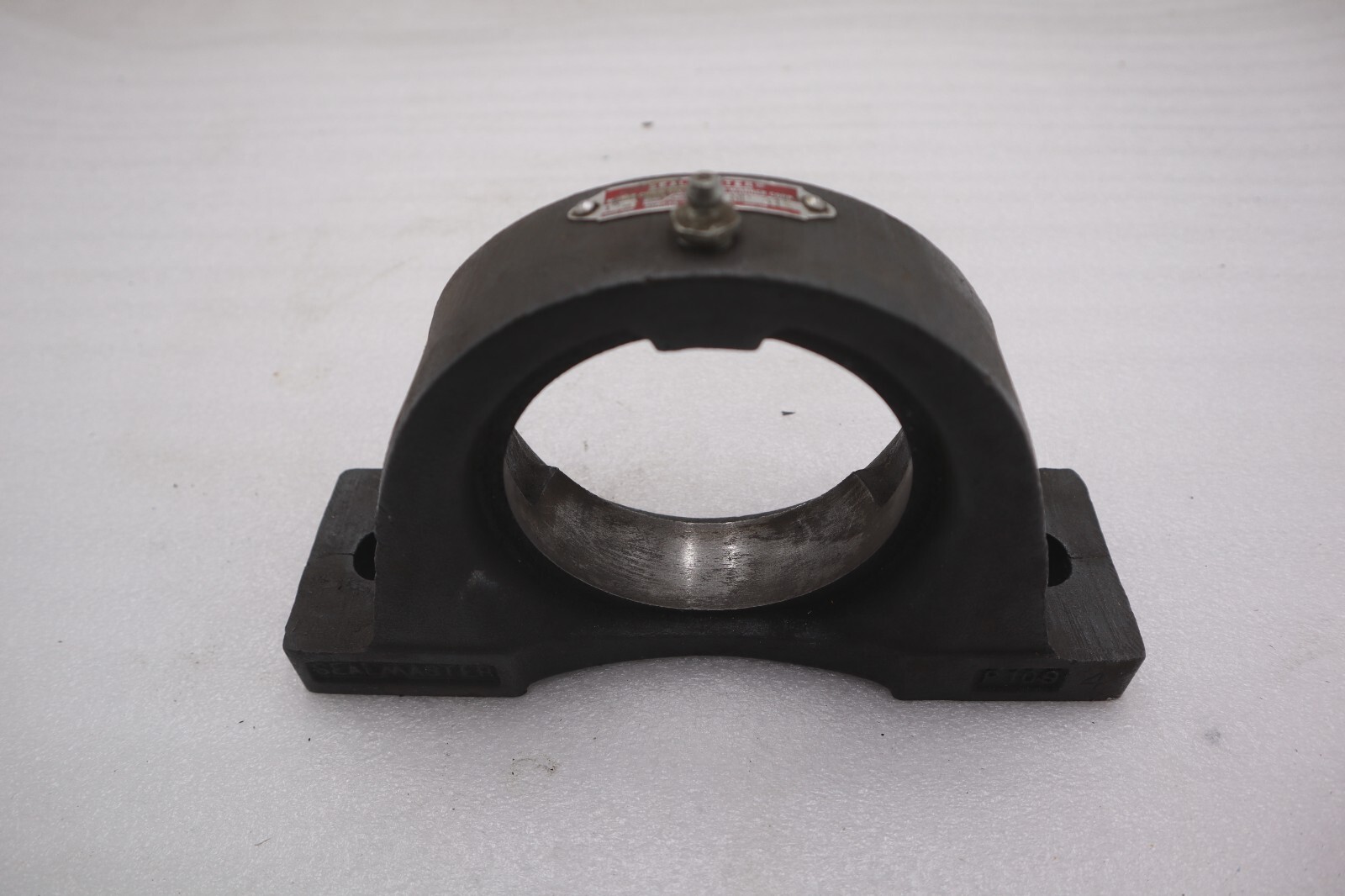Used SEALMASTER NP-31 PILLOW BLOCK BEARING 1-15/16" STOCK #B-914