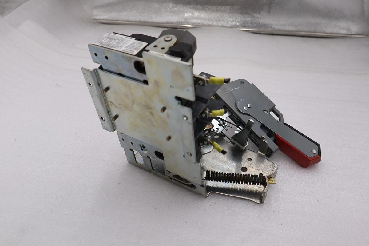 Used Allen Bradley 1494V-DS30 Disconnect 30 Amp 600 VAC Ser. D STOCK 5847