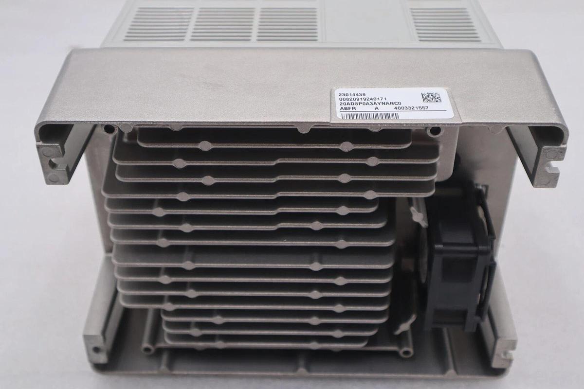 Used 20AD8P0A3AYNANC0 ALLEN BRADLEY POWERFLEX 70 5HP AC DRIVE 480 VOLT STOCK 3302
