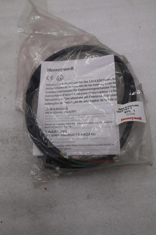 Used HONEYWELL 14CE101-1 LIMIT SWITCH STOCK #B-3064