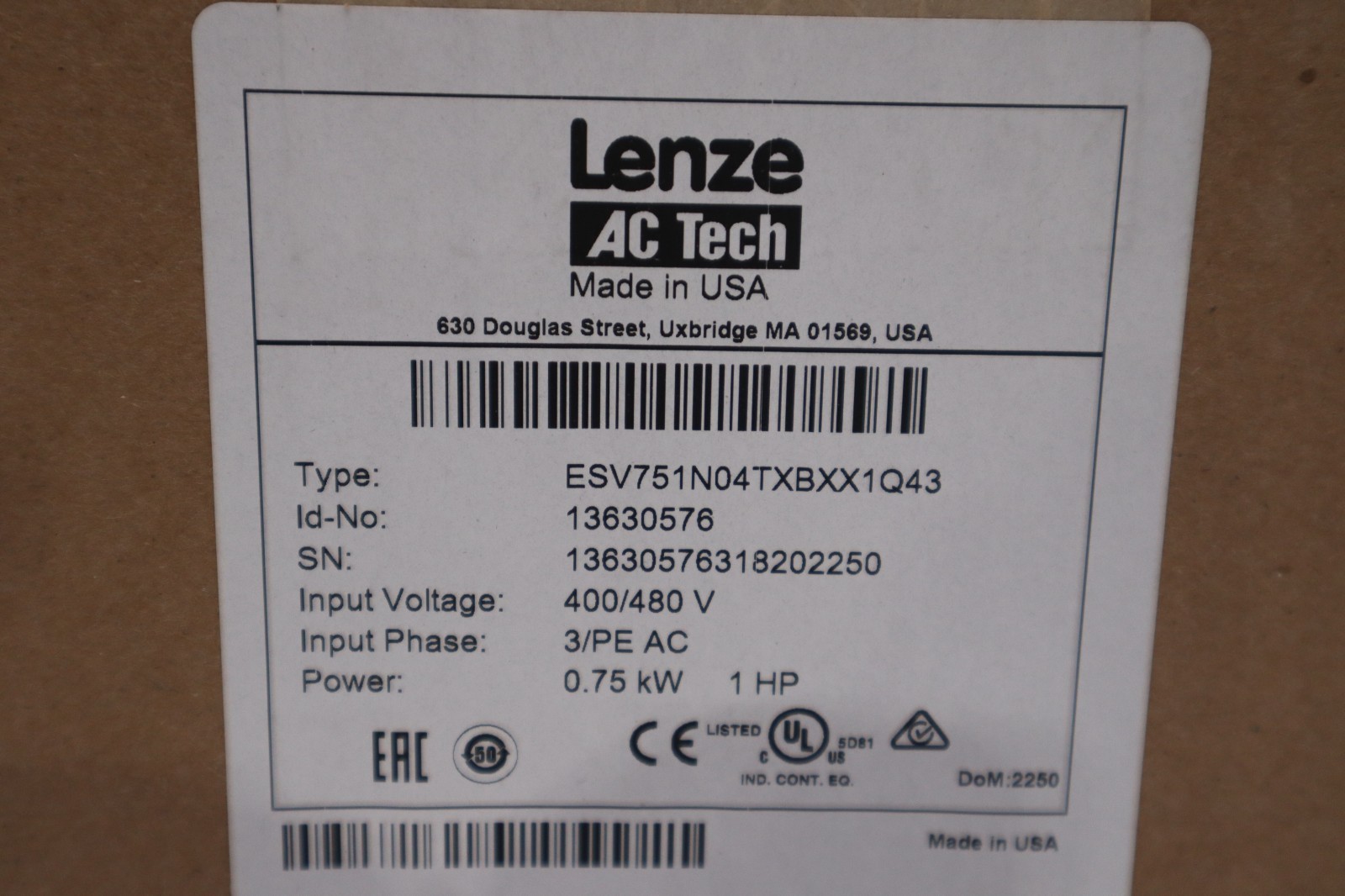 LENZE ESV751N04TXBXX1Q43 400/480 V 3/PE AC 1 HP 0.75 KW NEW IN BOX STOCK GF211