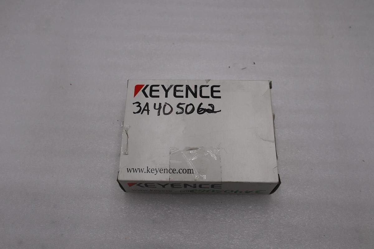 NEW OPEN BOX Keyence AP-33K  Digital Display Pressure Sensor STOCK 607-D