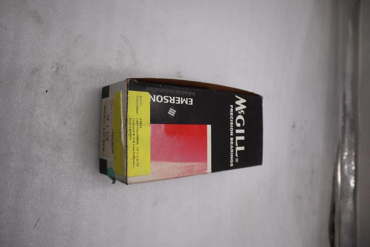NEW MCGILL CF-1-1/8 CAM FOLLOWER BEARING CF 1 1/8 BOX OF 10 STK CC118
