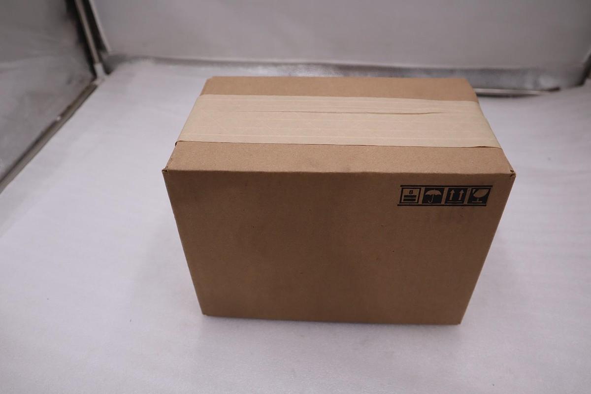 LENZE ESV751N04TXBXX1Q43 400/480 V 3/PE AC 1 HP 0.75 KW NEW IN BOX STOCK GF211
