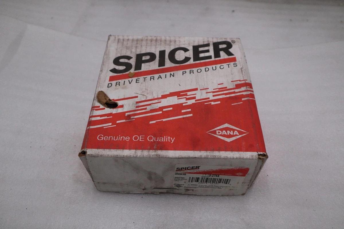 Used NEW Spicer 5-279X  Universal Full Round Greaseable Joint Kit STK CC77