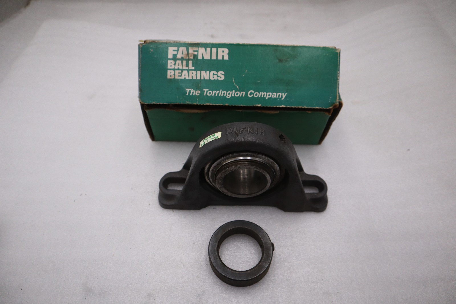 Used Fafnir RAK1 Pillow Block Bearing 1-11/16" New Old Stock CC111
