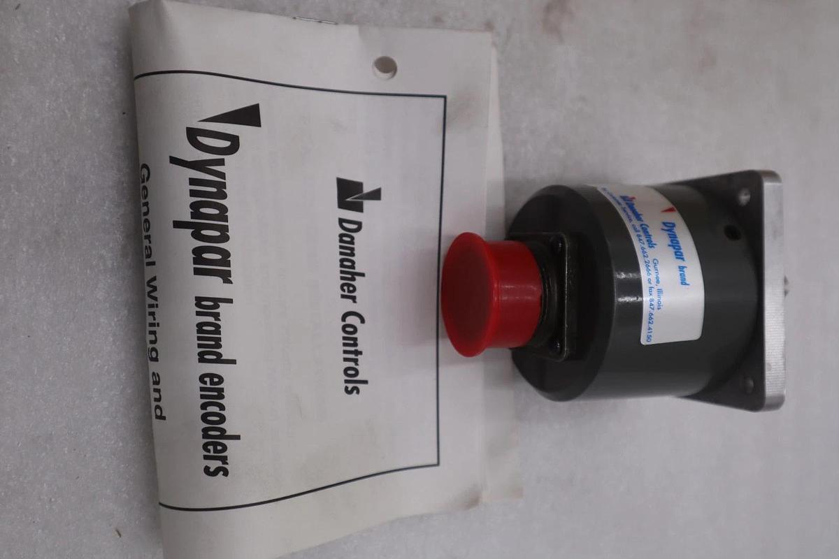 NEW OPEN BOX DYNAPAR HR62501200240 / HR62501200240 ENCODER STK K38C