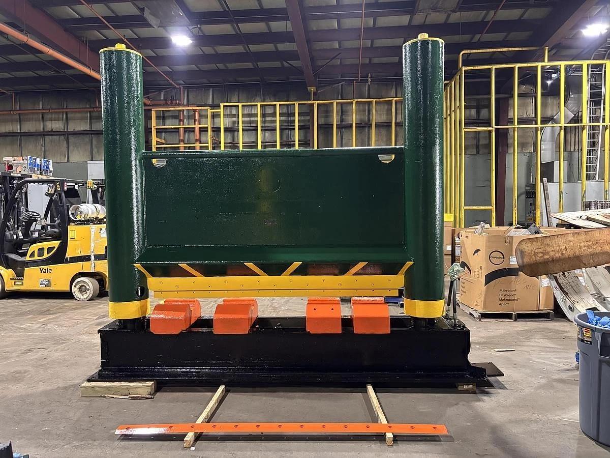 Used 72" WIDE BLACK CLAWSON ROLL SPLITTER 84" DIAMETER CAPACITY