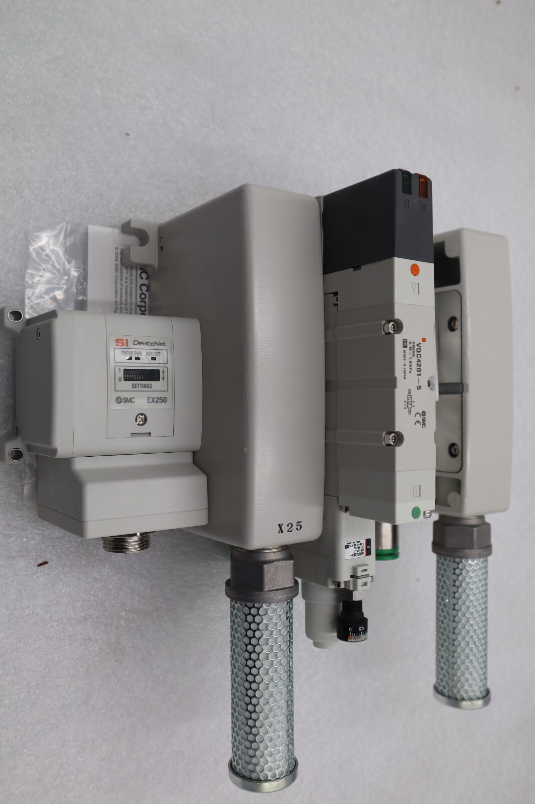 Used SMC VV5QC4-J1L71A / VV5QC4J1L71A W/COMPONENTS VQC4201-5 / EX250 DEVICENET #S-356