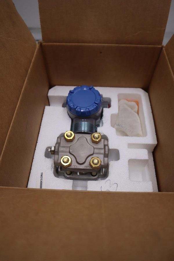 Used Honeywell STG840-L1GC4A-1-A-AD0-11S-A-00A0-00-0000 Pressure Transmitter #4590