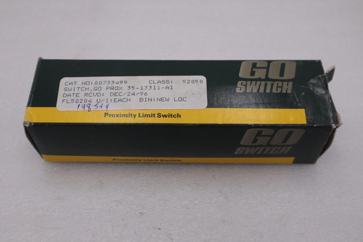 Used GO SWITCH 35-13311-A1 PROXIMITY LIMIT SWITCH NEW OPEN BOX STK G911A