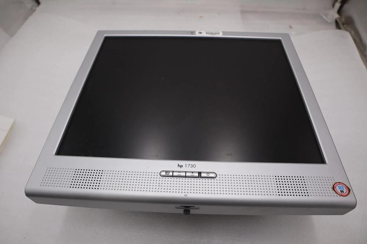 Used SURPLUS NEVER USED HP PE1238 L1730 17'' LCD Monitor STOCK H81