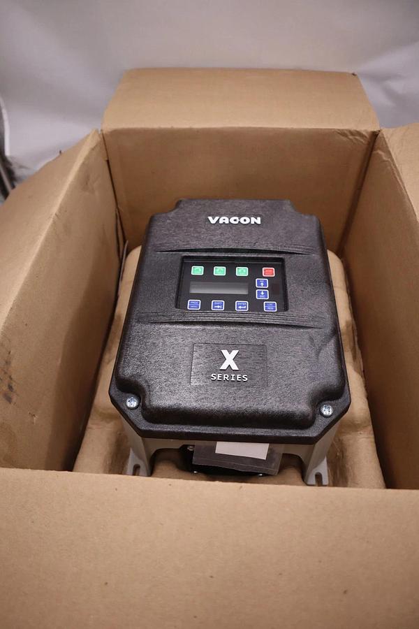 DANFOSS VACON X4C2S050C VARIABLE FREQUENCY DRIVE 136F0600 CONSTANT STK H1108