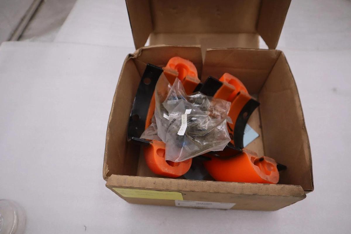 REXNORD OMEGA E20 ELEMENT 10287336 NEW IN BOX STOCK 5592CC