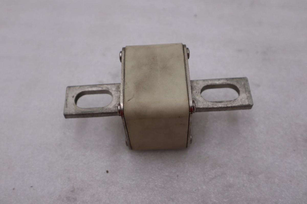 Used BUSSMANN 170M5610 500A FUSE - STOCK GF728A