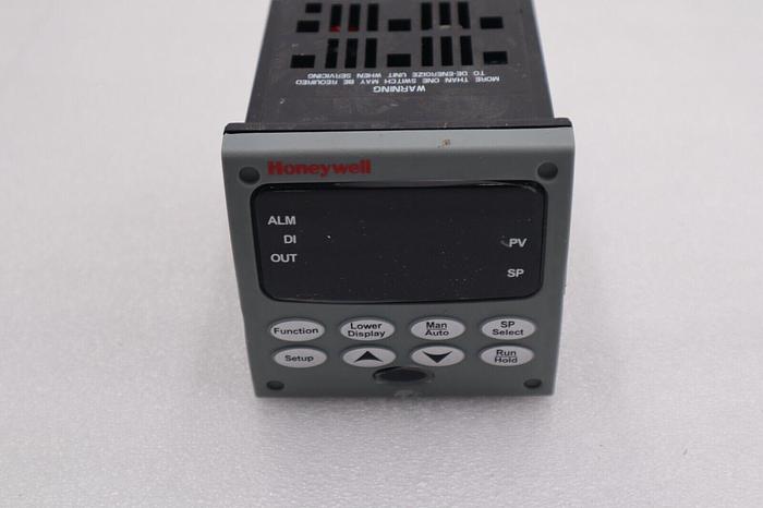 NEW HONEYWELL DC3200-AA-000R-140-00000-E0-0 UDC3200 CONTROLLER STOCK 2200