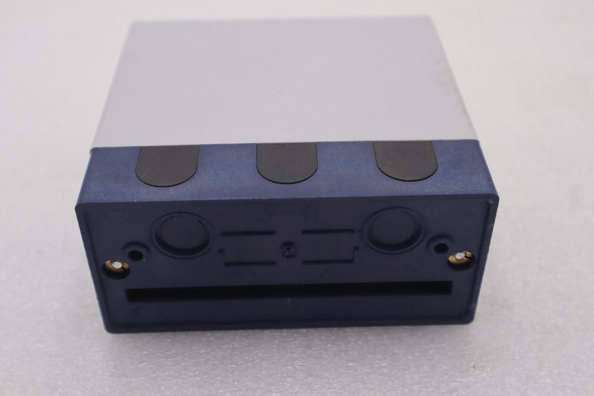 Used Leuze Electronic Amplifier Model No. KA 961-110V 50116642 1110A024599 #K-1751