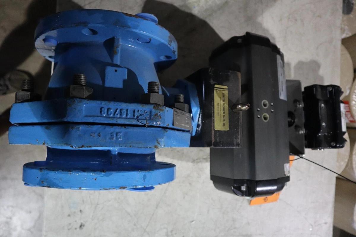 Used Flowserve Automax NXCLU2M1-18-00200, Positioner Actuator Ball Valve STOCK 5323