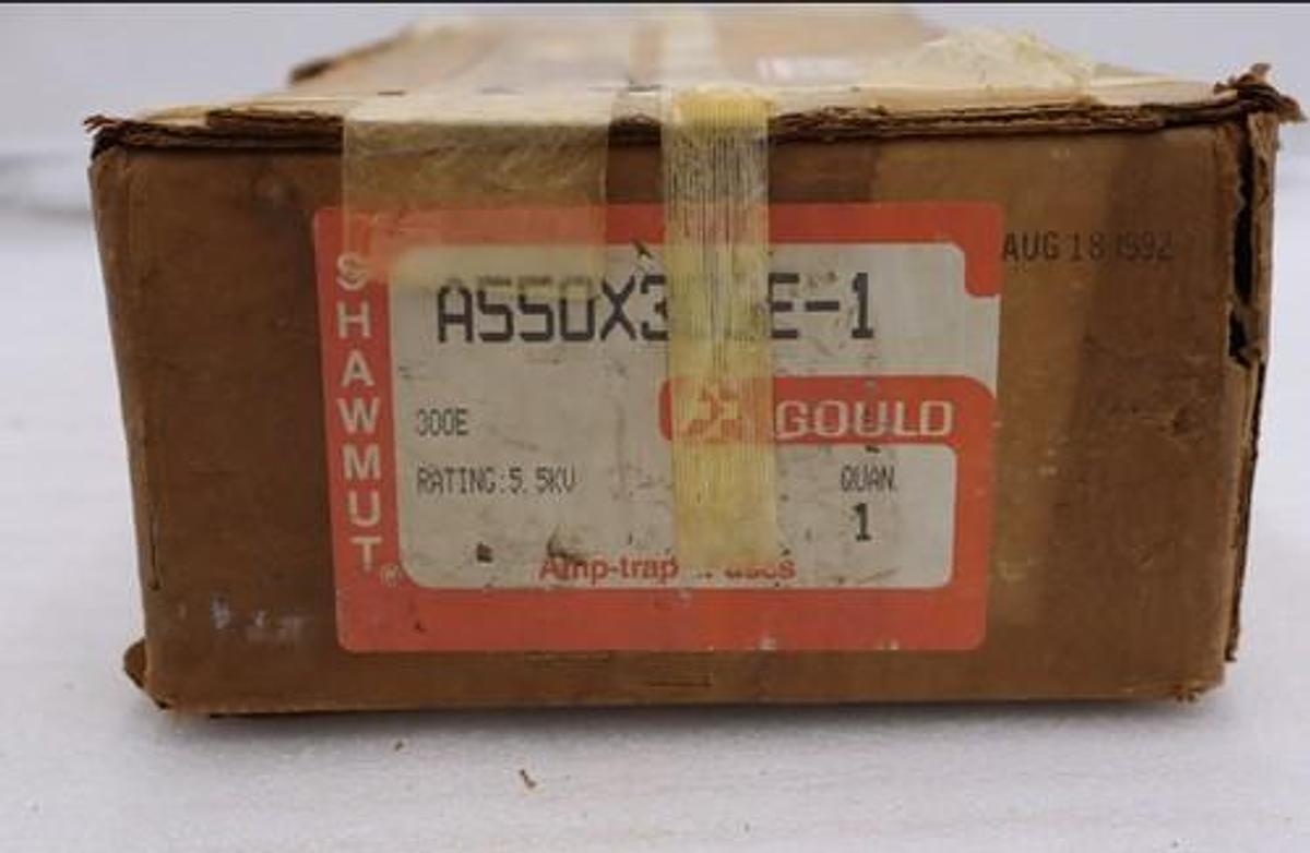 NEW Gould Shawmut A550X300E-1 300E Amp 5.5kV Amp-trap Fuse CS-3 300A NIB L-190