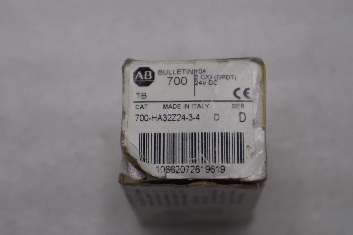 Used NEW OPEN BOX AB Allen Bradley 700-HA32Z24-3-4/D Relay STK K2102CC