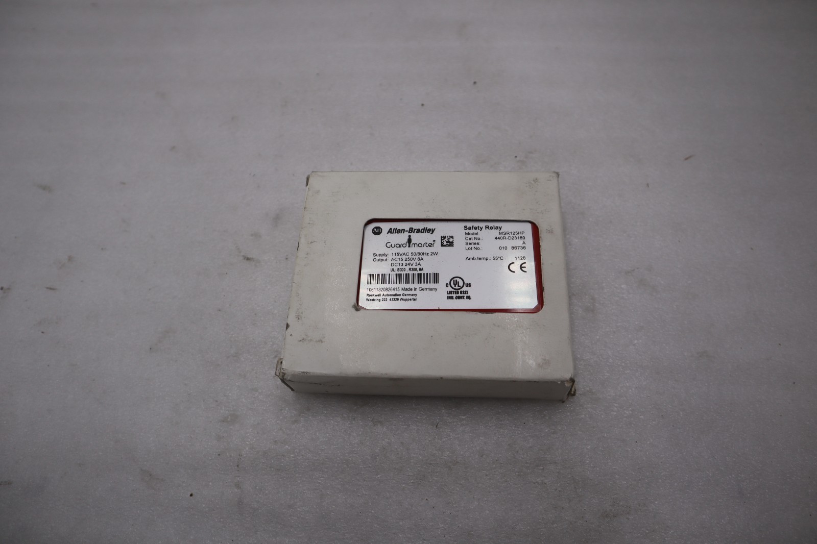 NEW ALLEN-BRADLEY 440R-D23169 MSR125HP SAFETY RELAY 115VAC STOCK 6078