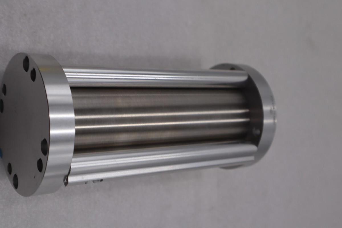 Used EA 3196339 Cylinder Air Flat 1-2Inch 4.75 Bore OD-802-M-7 #K-2210