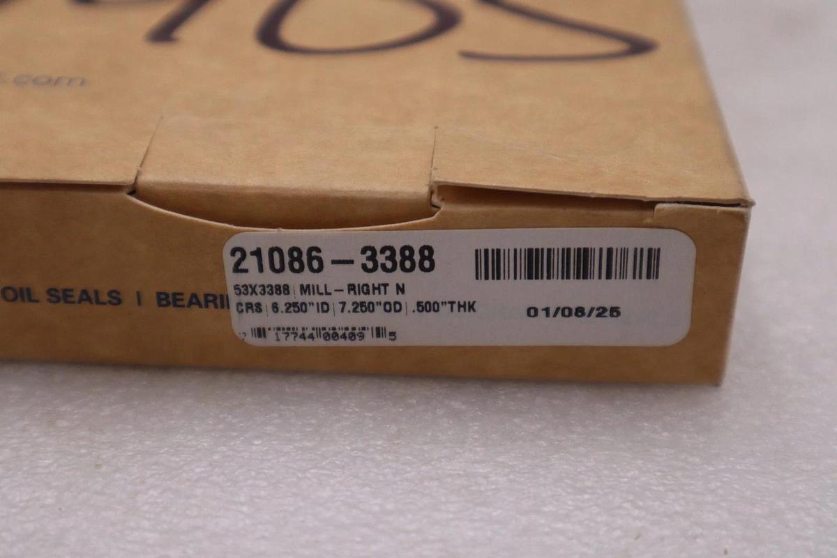 Used GARLOCK KLOZURE 21086-3388 (53X3388) OIL SEAL - NEW IN BOX - STOCK GF1093
