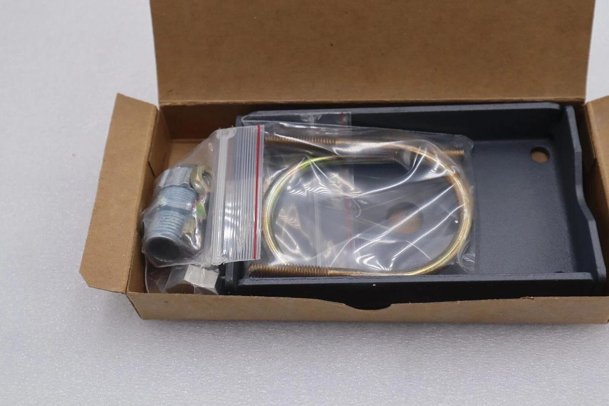 Used NEW Foxboro 870CC-07-N Electronic Transmitter STOCK 2197