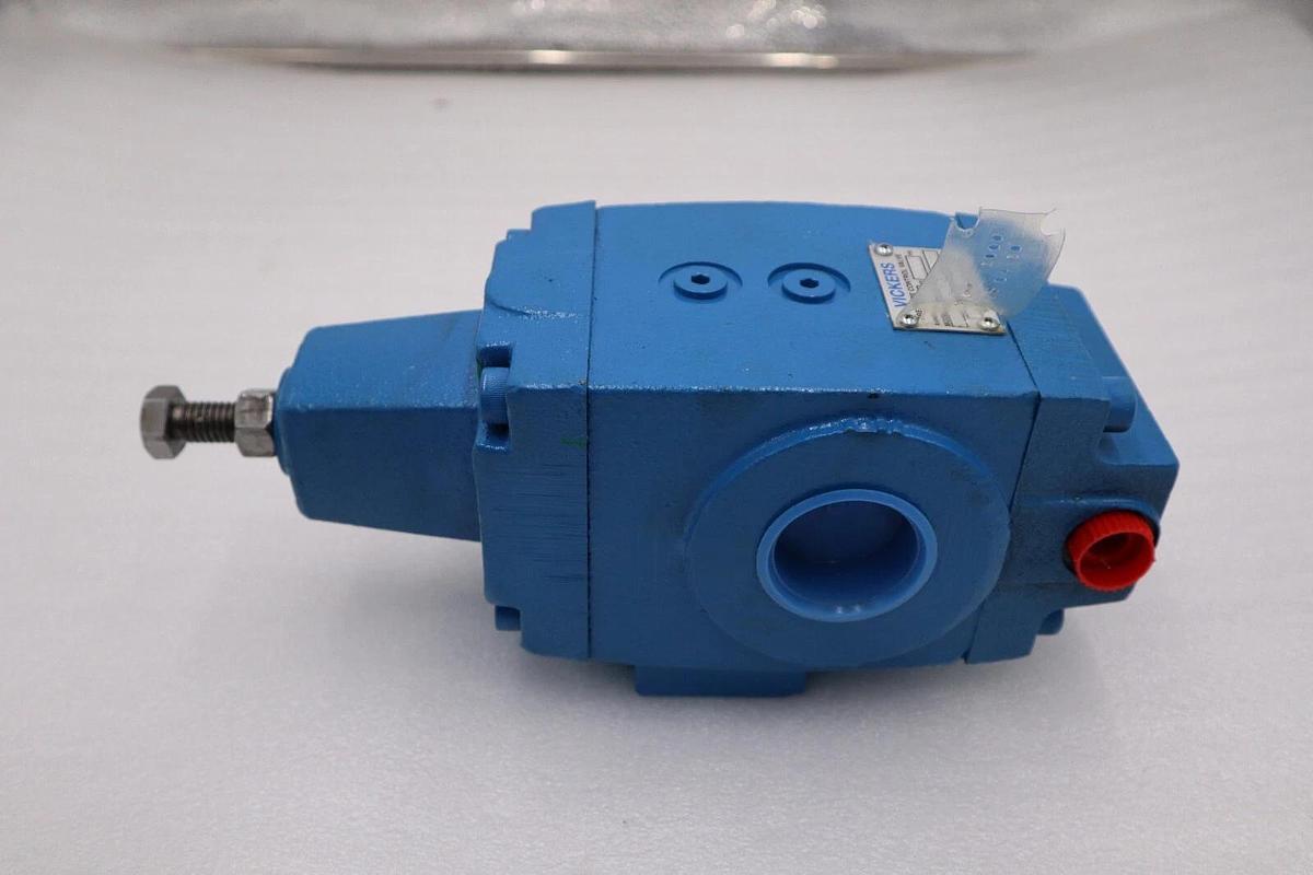 NEW OPEN BOX RT 10 D4 30 VICKERS PRESSURE CONTROL VALVE RT10D430 STOCK 2428-A