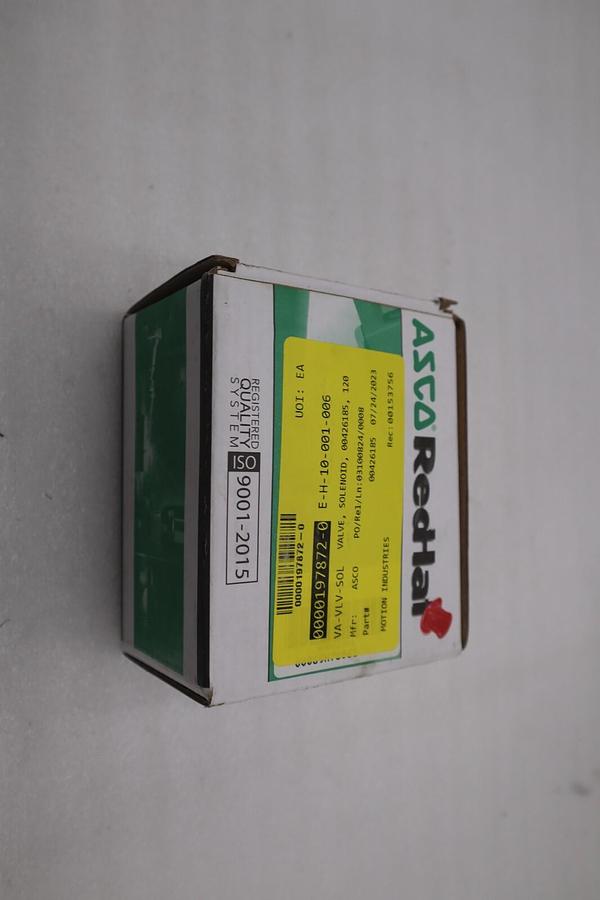 NEW IN BOX ASCO EF8017G002 SOLENOID VALVE 120VAC 60HZ STOCK G557