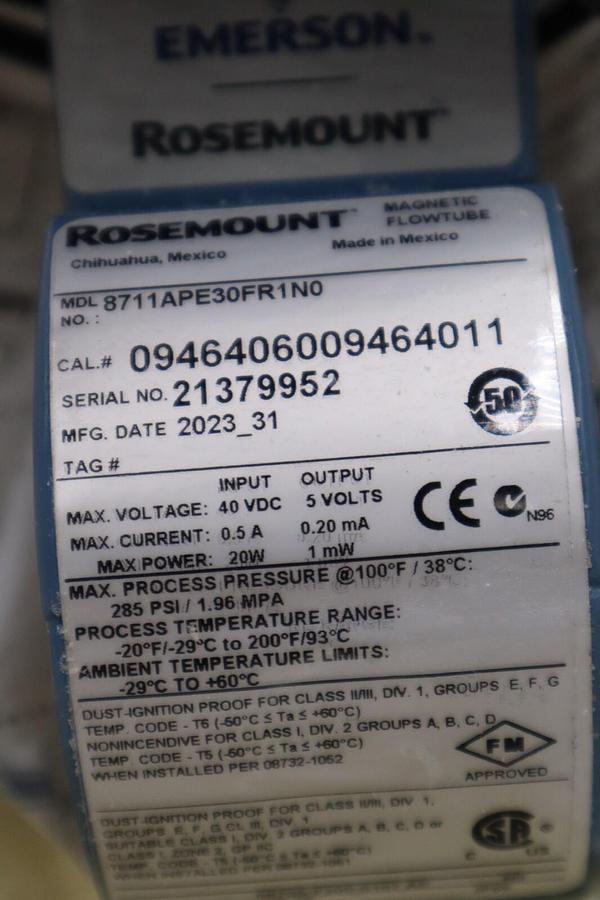 NEW Rosemount 8711APE30FR1N0 Magnetic Flowtube 40 VDC STOCK G44