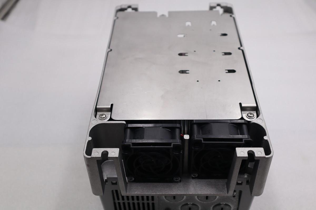 Used New 10hp ALLEN BRADLEY POWERFLEX 70 20AD014A0AYNANC0 MFG Date 2020 STOCK 1825