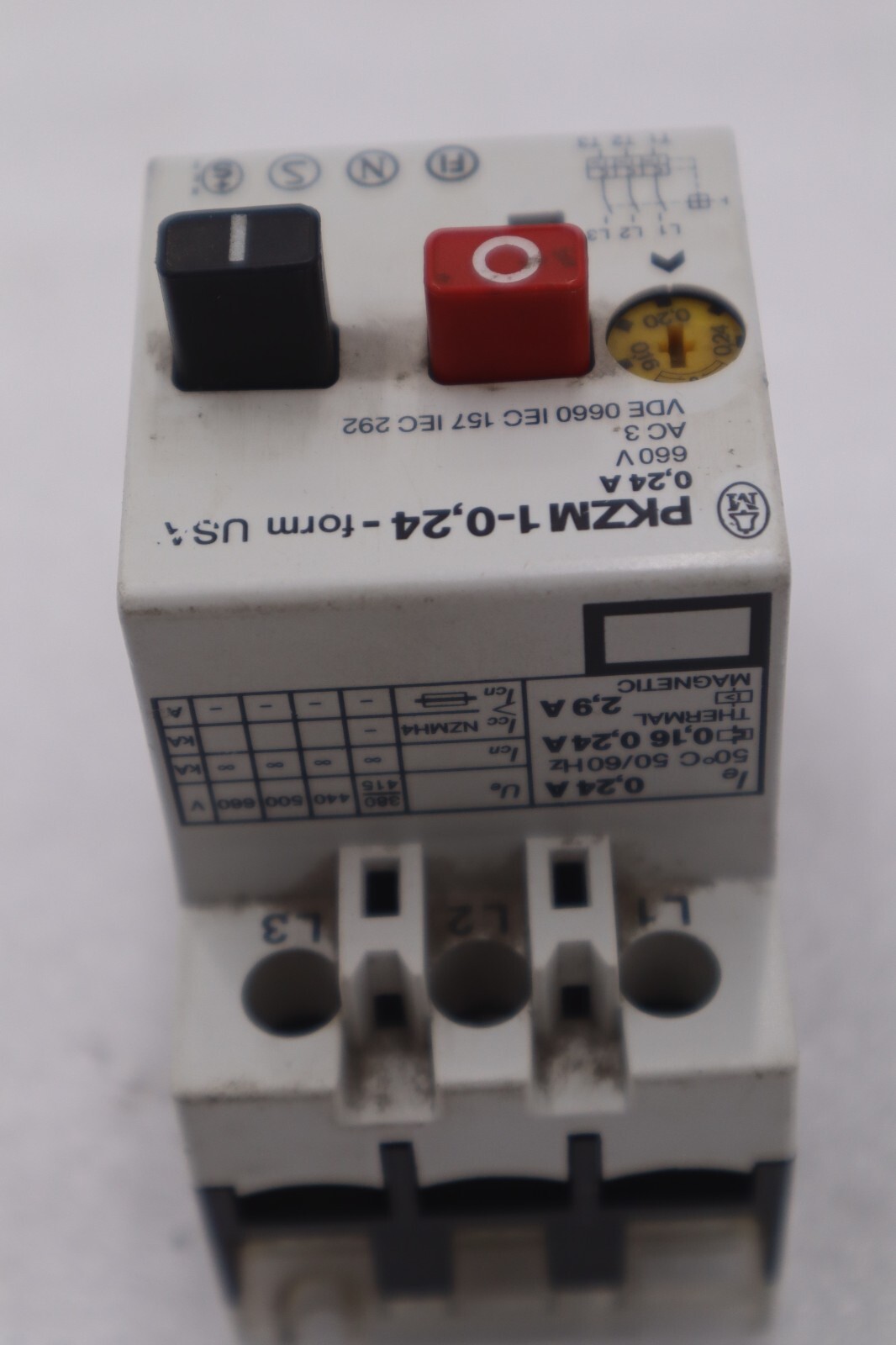 Used EATON MOELLER PKZM-1-0,24 THERMAL MAGNETIC 1.6-2.4AMP CIRCUIT BREAKER STK K-3626