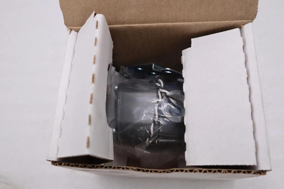 CONTROLAIR 500-AFW 1-17PSI NEW IN BOX STOCK 3007CC