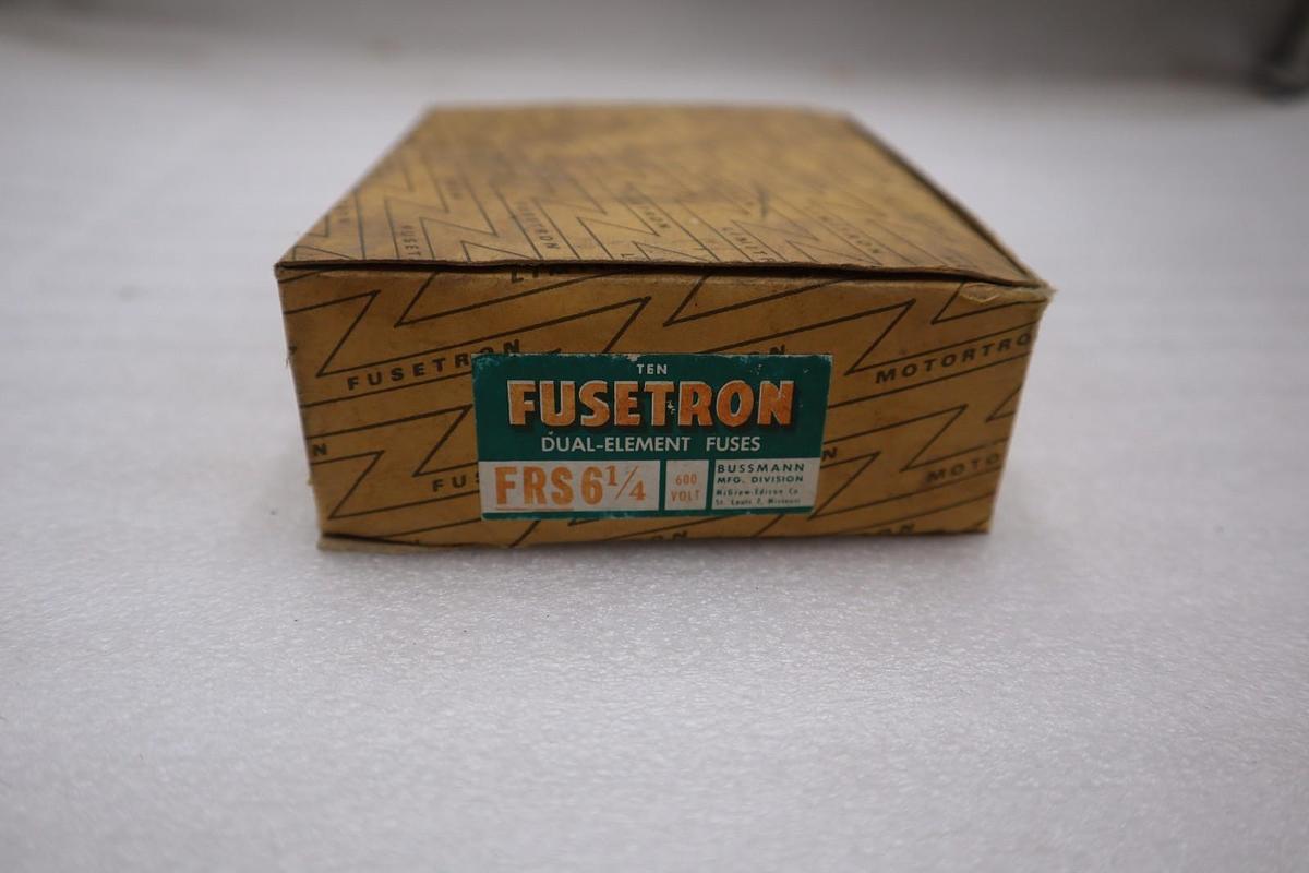 BOX OF 10 - FUSETRON FRS-R-61/4 AMPS 600 VOLTS - NEW IN BOX - STOCK GF574A