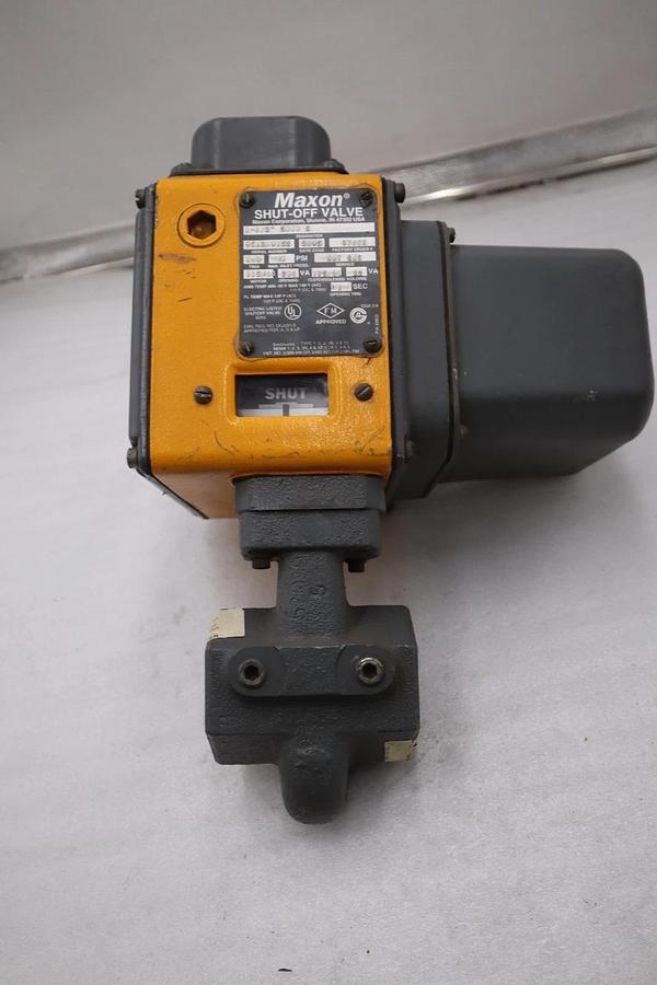 Used New Maxon 1.5" 5000 2 Natural Gas Shut Off Valve 70 PSI 115 Volt 6 Sec #M-23CC