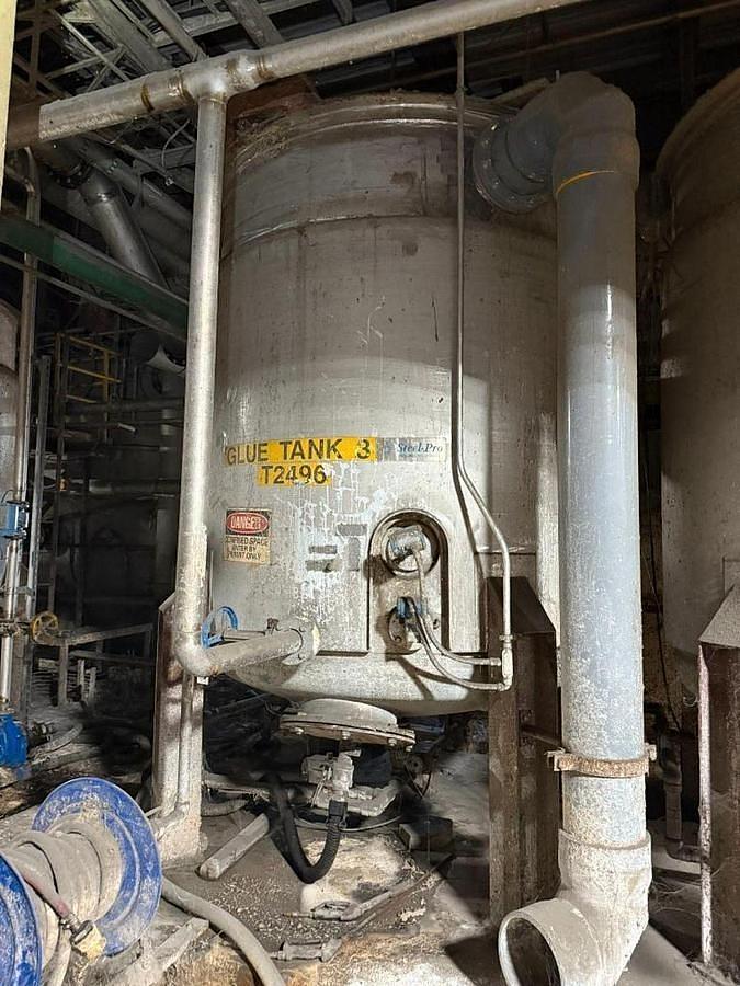 Used 2,500 GALLON 7' DIAMETER X 9' TALL STEEL PRO JACKETED STAINLESS TANK