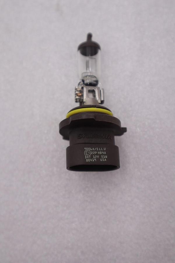 SYLVANIA LONG LIFE 9006XSLL LIGHT BULB OEM, 12V 51W NEW STOCK #2891