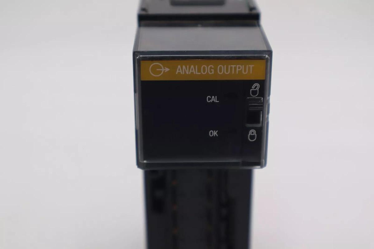 NEW OPEN BOX ALLEN BRADLEY CONTROL LOGIX 1756-0F6CI A / SER. A STOCK L-711