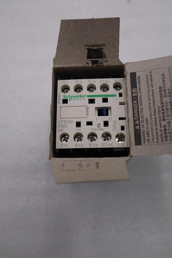 Used Telemecanique LP1K0901BD Contactor New in Box Stock H1317A