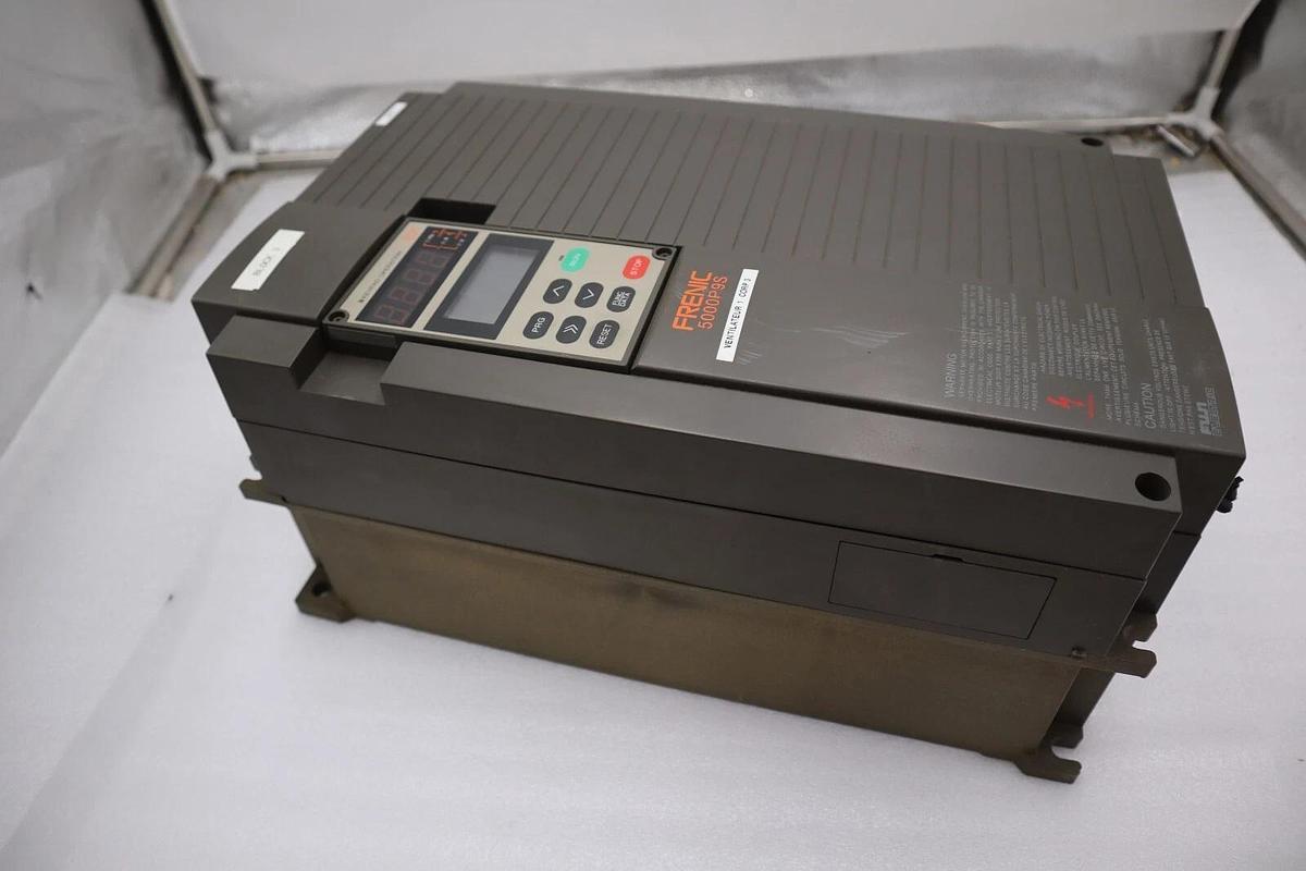 Used FUJI ELECTRIC FRN 15 P9S-4EN SER 761331S002 3AC 380-415V STOCK 2526A