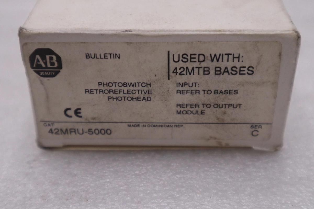 Used ALLEN BRADLEY 42MRU-5000 / 42MRU5000 PHOTOSWITCH RETROREFLECTIVE NEW IN BOX