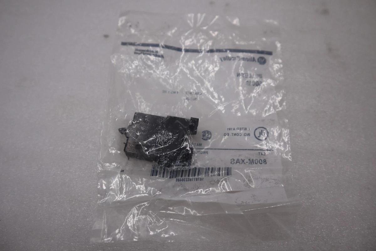 LOT OF 2 - ALLEN BRADLEY 800M-XAS SER.B CONTACT BLOCK STOCK H1101A