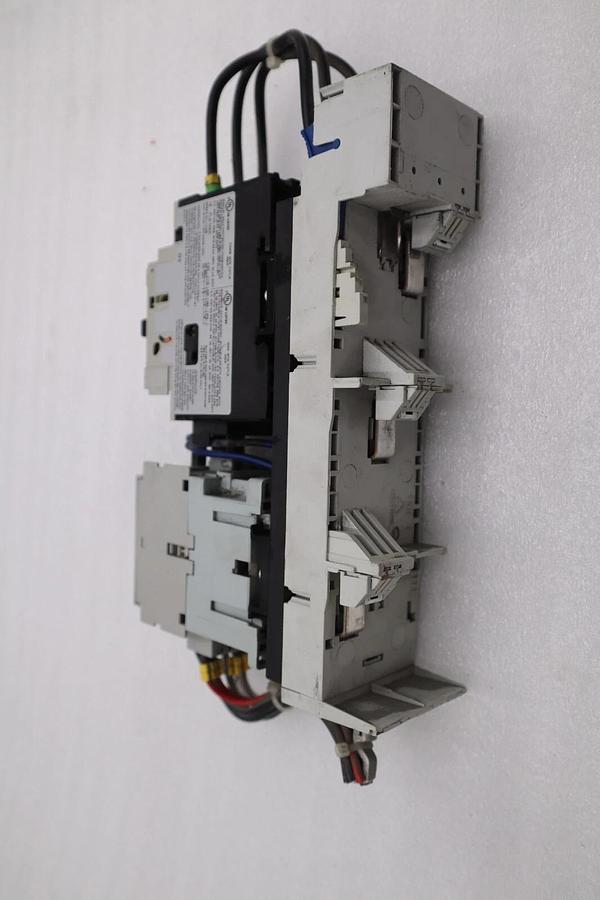 Used ALLEN BRADLEY 140M-D8E-C16 CIRCUIT BREAKER WITH 100-C16*10 CONTACTOR STOCK 717-A